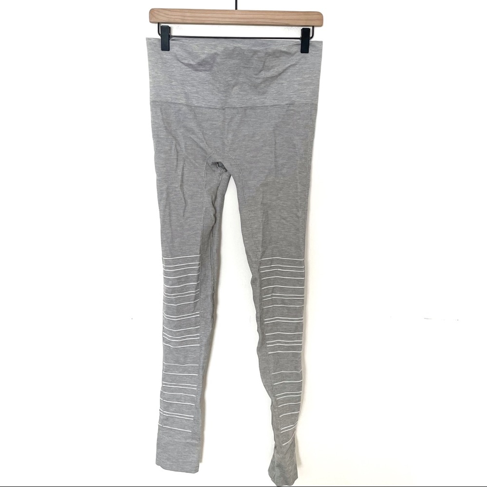 Blanqi SportSupport Hipster Cuffed Legging in Dove Grey Size Medium - Picture 4 of 7